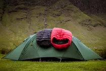 Minimus Down Sleeping bag (black) with Minim Overbag (red)